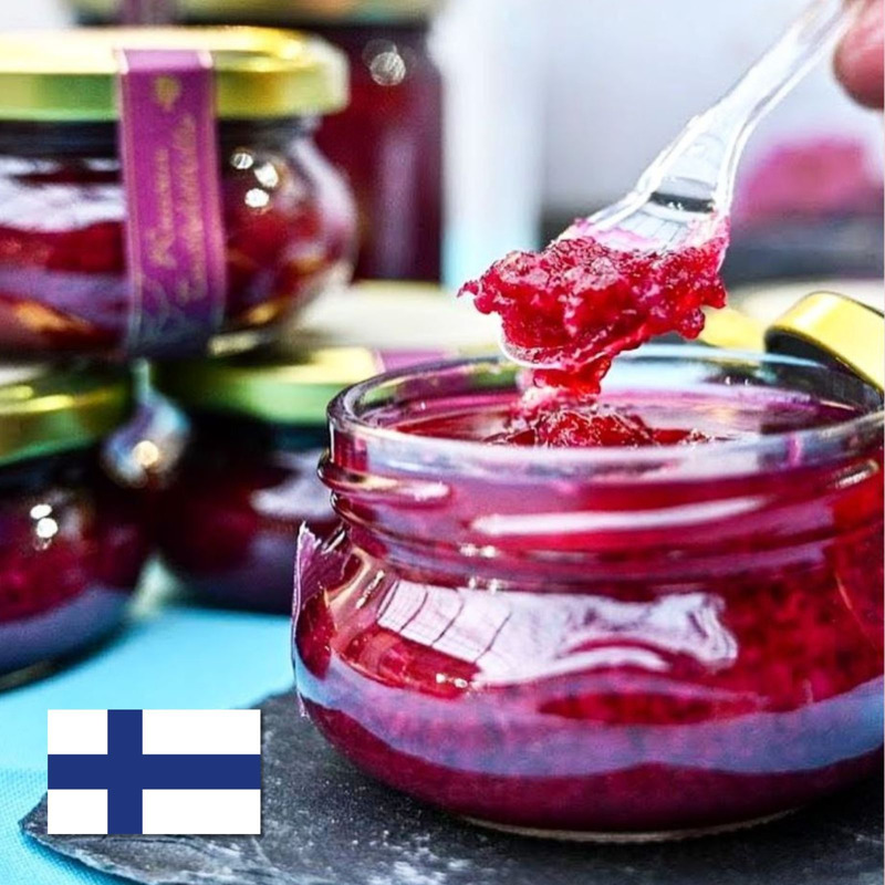 Préparation de pétales de roses du Soleil de Minuit en Finlande pot 120g