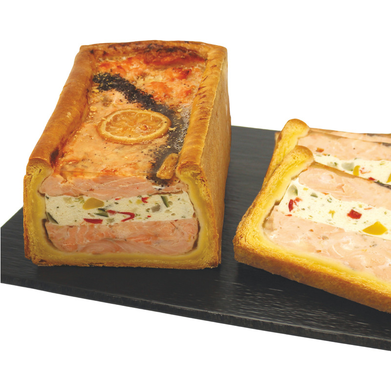 Pâté en croûte smoked salmon stuffed with fish mousse and vegetables ±2.2kg