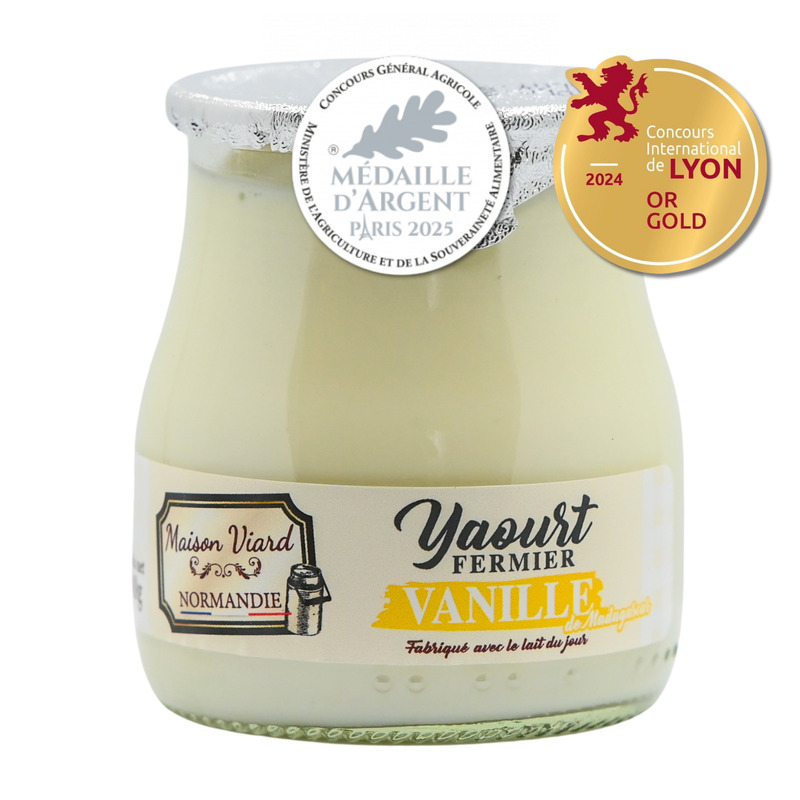 Farmhouse yoghurt with natural Madagascar vanilla extract 140g