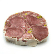 Brawn with pistachios 1/2 vacuum packed ±2.5kg