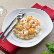 Scallops with gambas and vegetables in creamy sauce tub 1.8kg