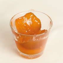 Candied apricot halves in syrup tin 2kg