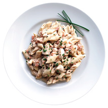 Pasta salad with chicken and crayfish 300g
