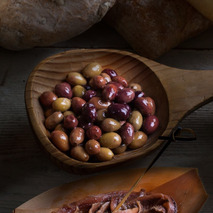 Pitted Taggiasca olives bucket 2.3kg