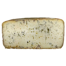 Blue Basque cheese 1/2 ±1.7kg