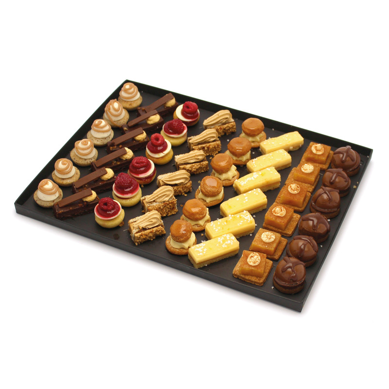 ❆ Sweet petits fours 3/1Haute Couture3/1 48x±12g on tray