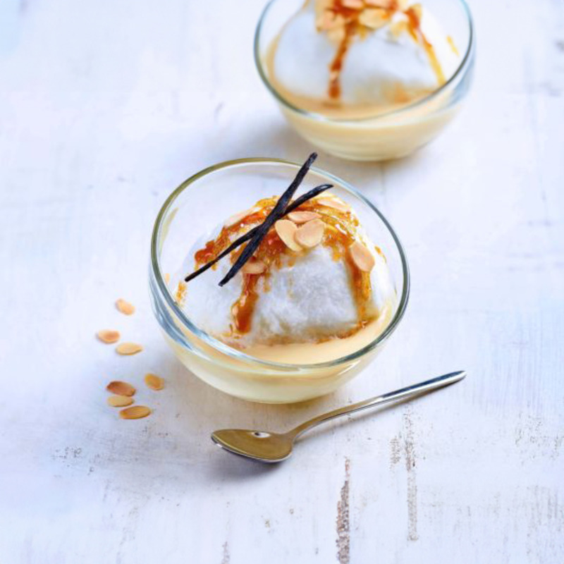 Whipped french egg whites on a bed of caramel tub 300g | 2.2L